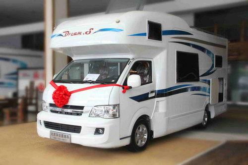 国产房车保养视频,视频揭秘日常维护技巧