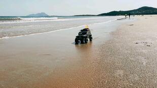 国产峰峰在海边的视频,尽享碧海蓝天之美